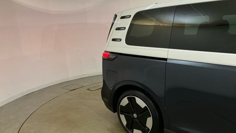 Volkswagen ID. Buzz 210kW Style Pro 86kWh 5dr LWB Auto [7 Seat] Electric Estate